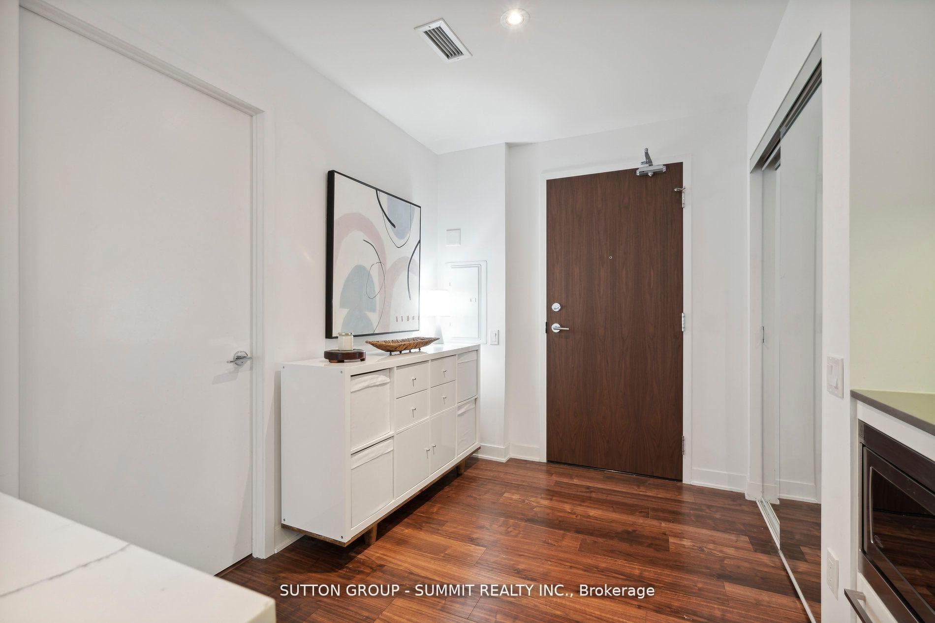 90 Queens Wharf Road Unit 306 photo 2