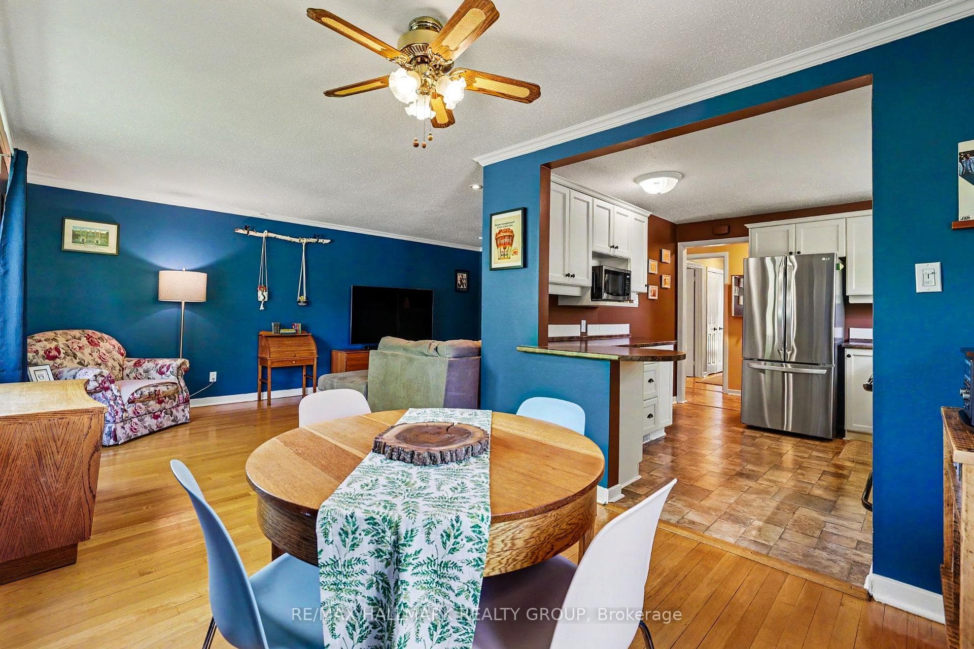 33 Newbury Avenue photo 7
