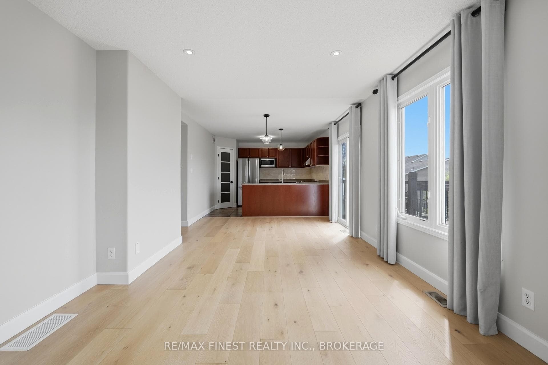 1223 Amanda Court photo 14