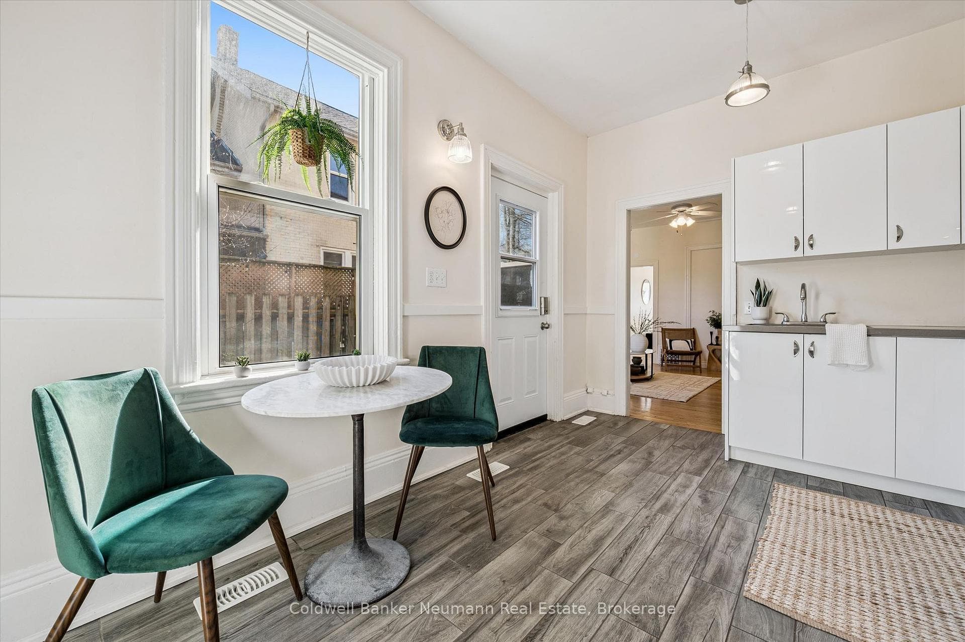 125 Paisley Street photo 6