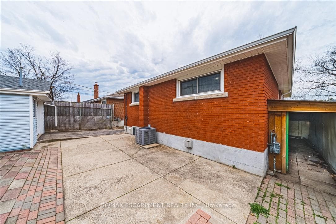 79 TERRACE Drive photo 33