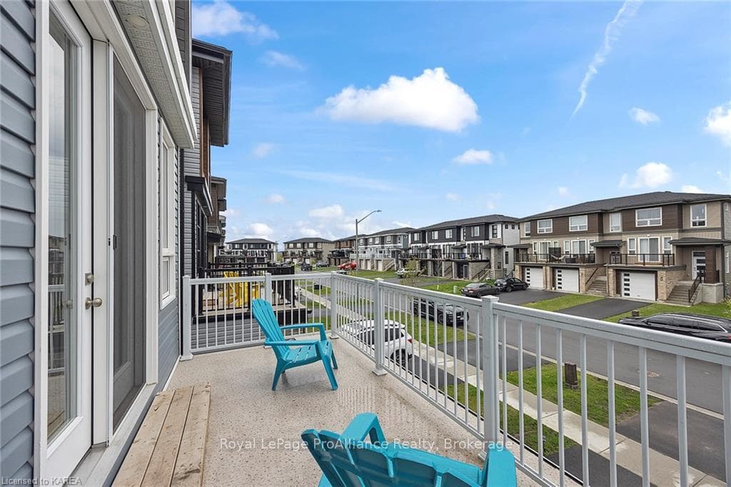 104 SUPERIOR Drive photo 10