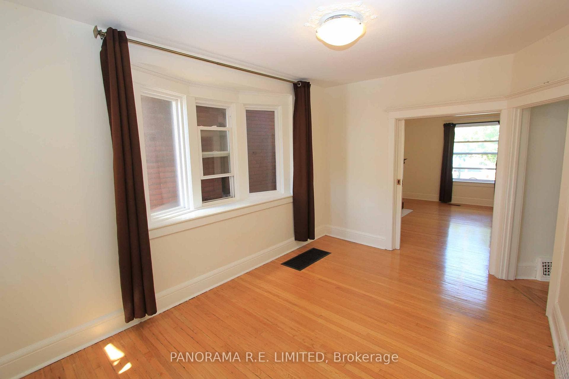 85 Geoffrey Street photo 4