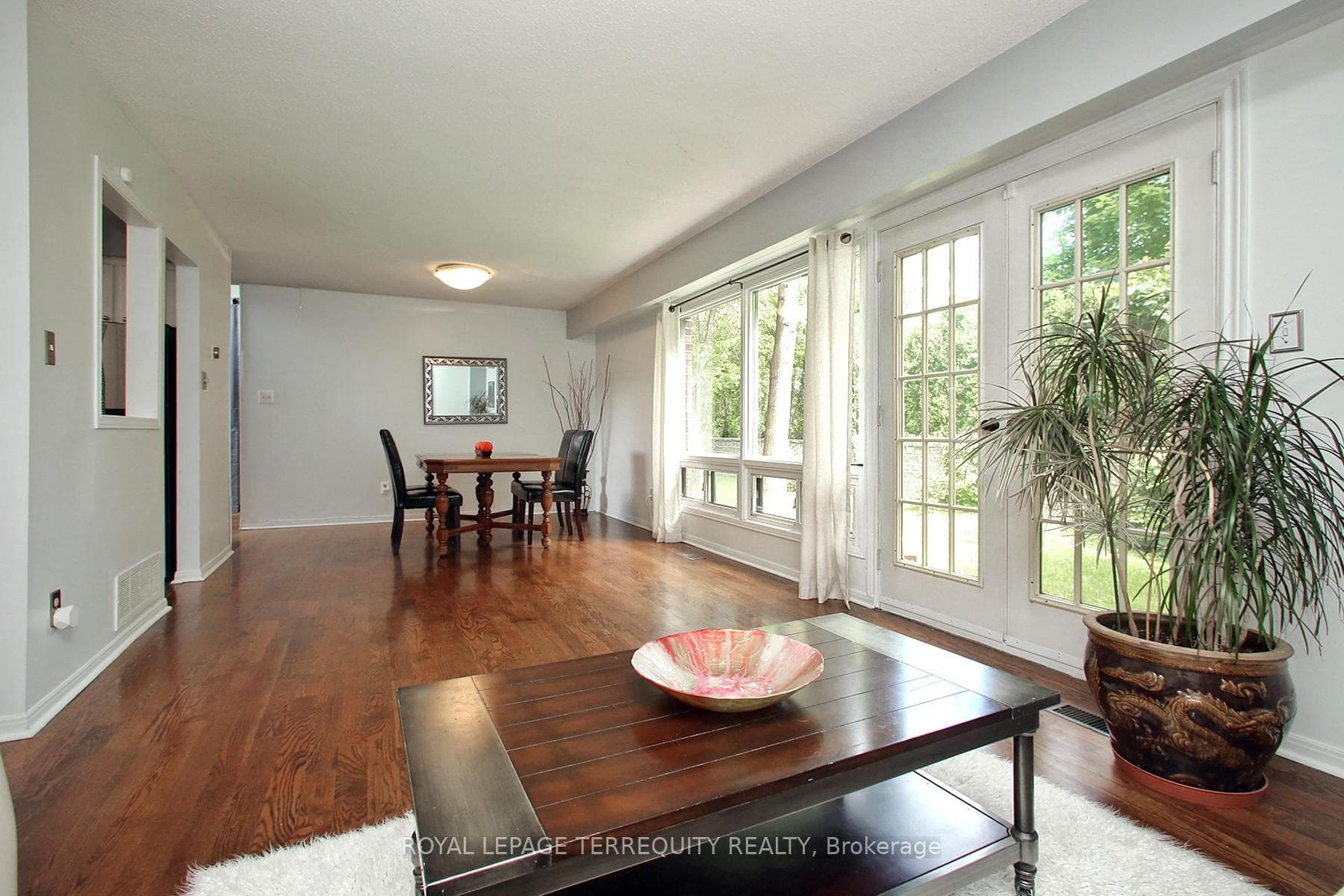 7 Stoneham Road photo 4