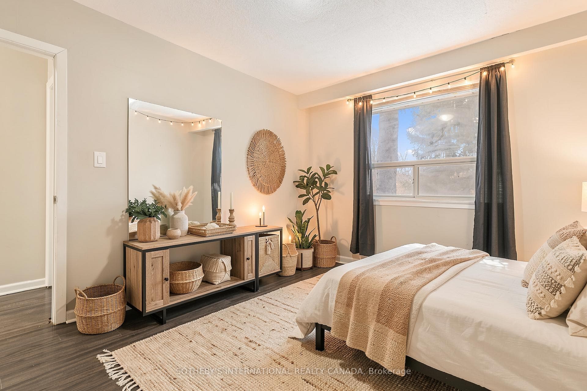 957 Beechwood Avenue Unit upper photo 16