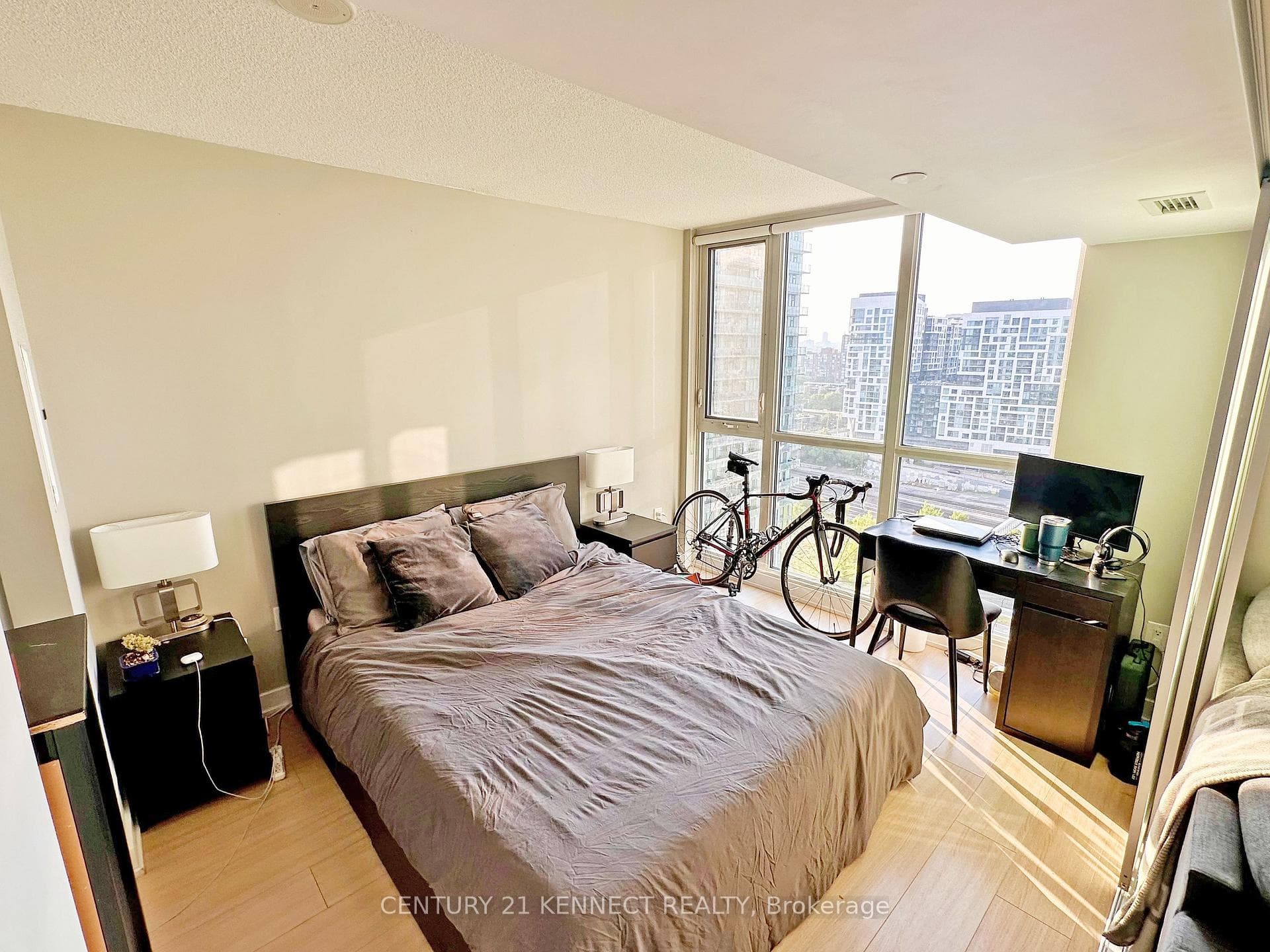 85 Queens Wharf Road Unit 2010 photo 10