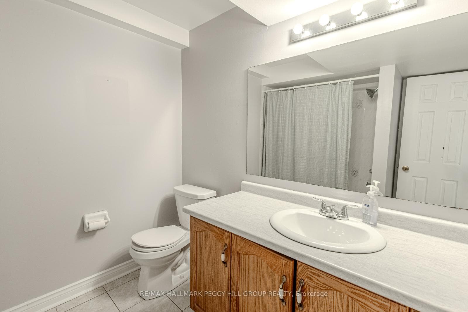 70 Hurst Drive photo 15