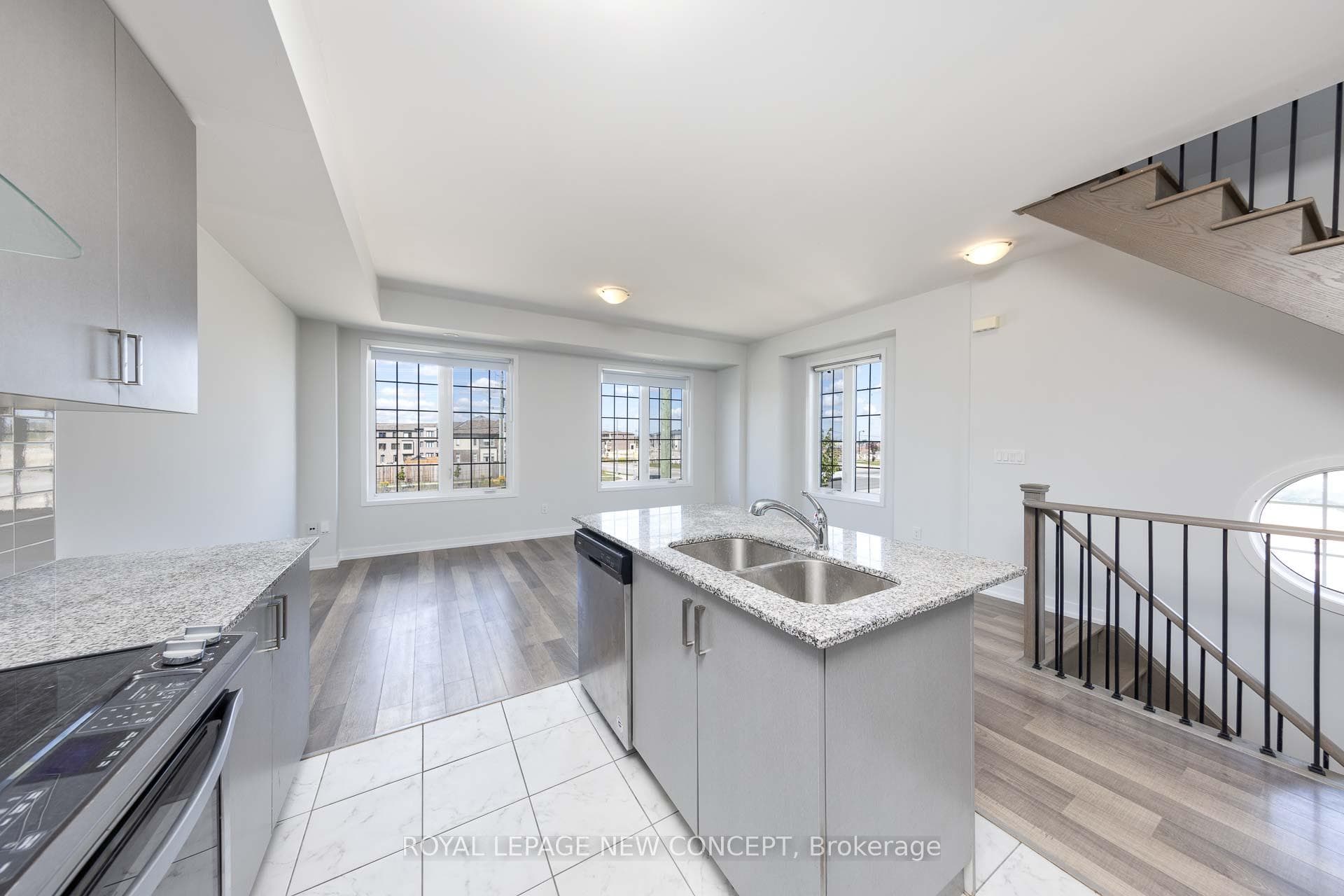 265 Harding Park Street photo 19
