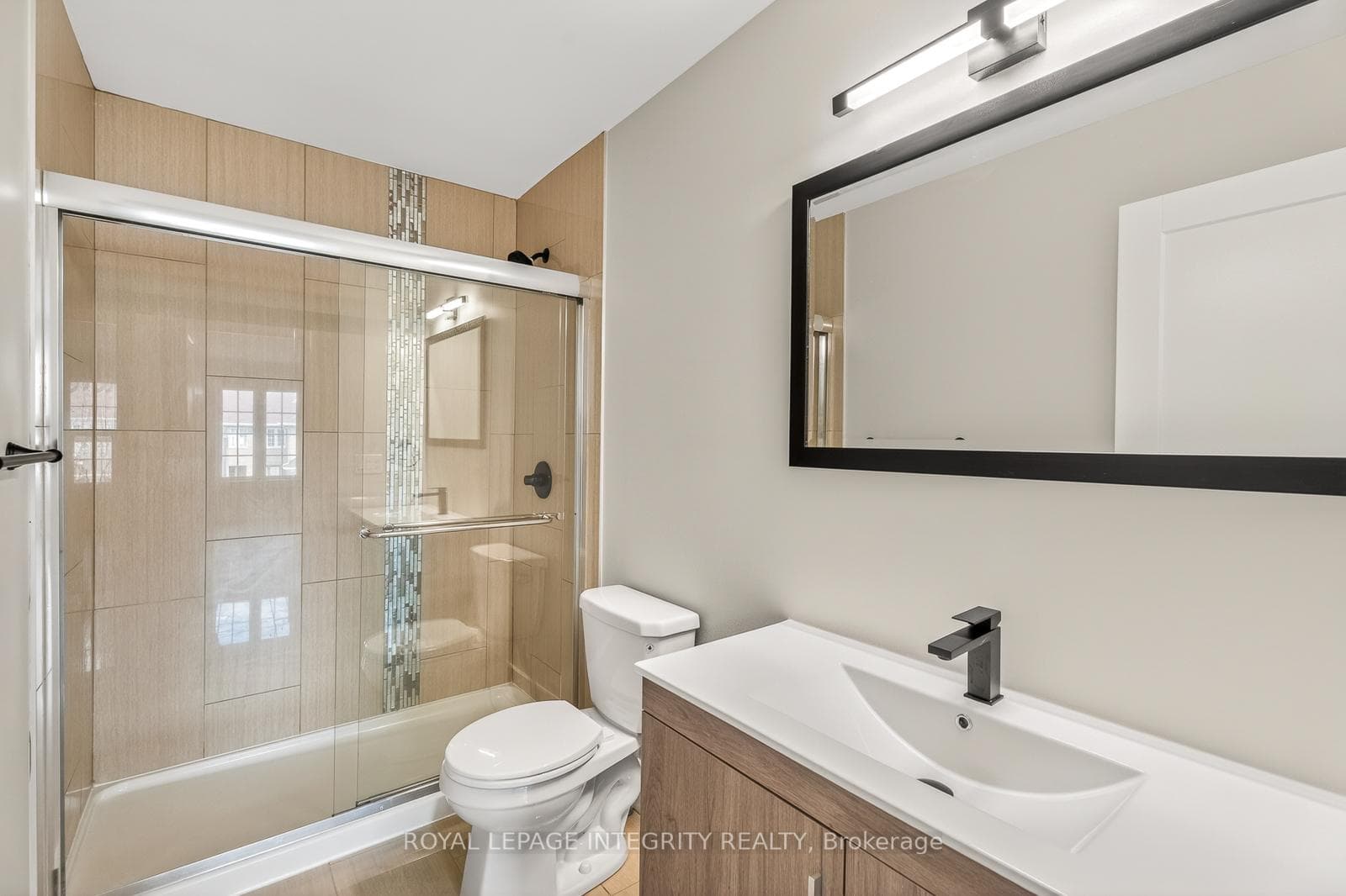 169 Desmond Trudeau Drive photo 32