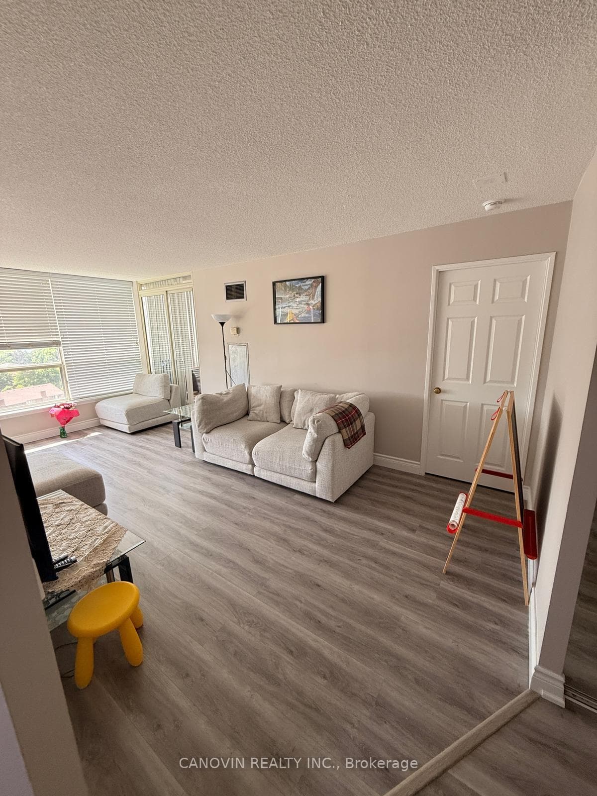 55 Elm Drive Unit 1401 photo 4