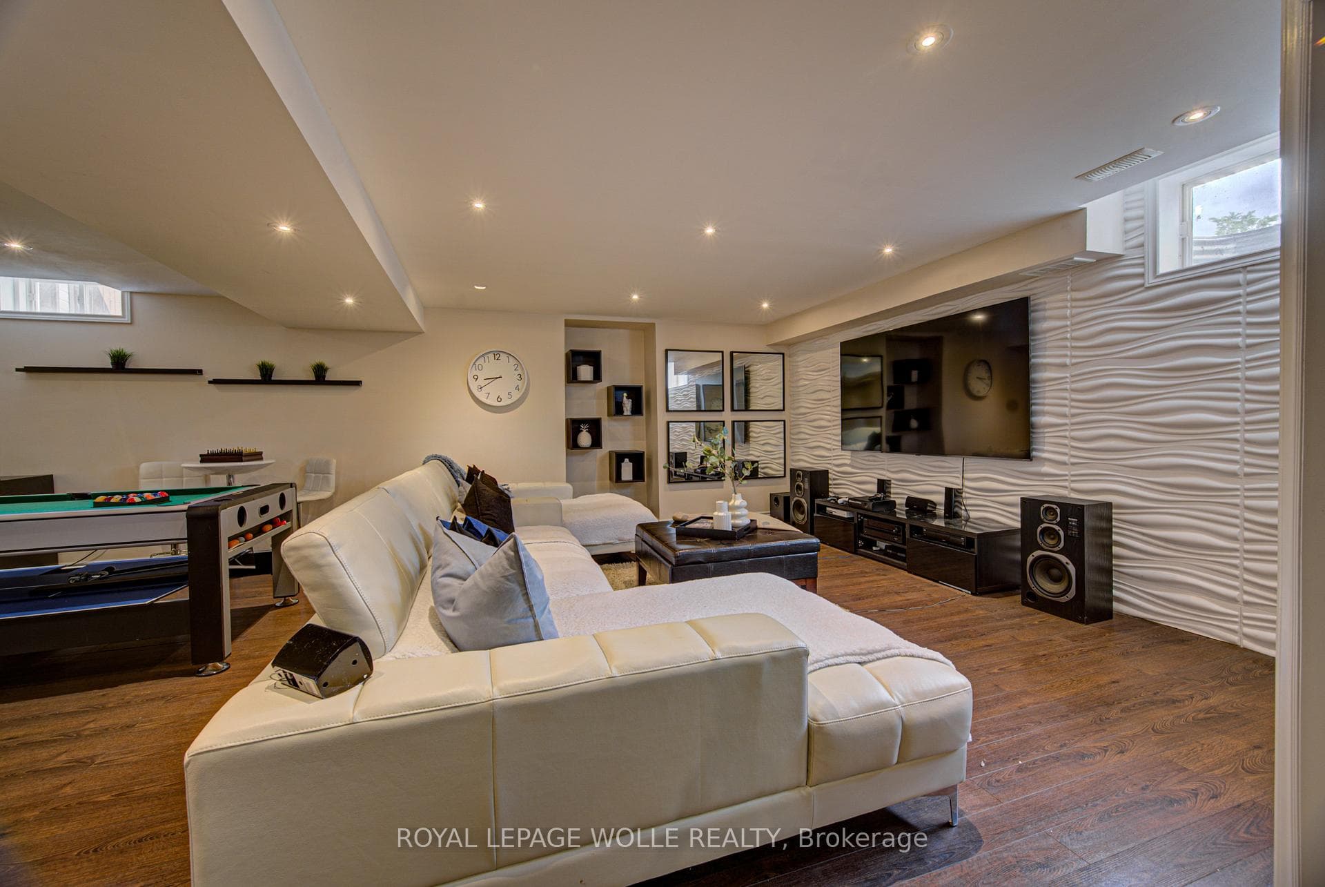 37 Davinci Boulevard photo 34