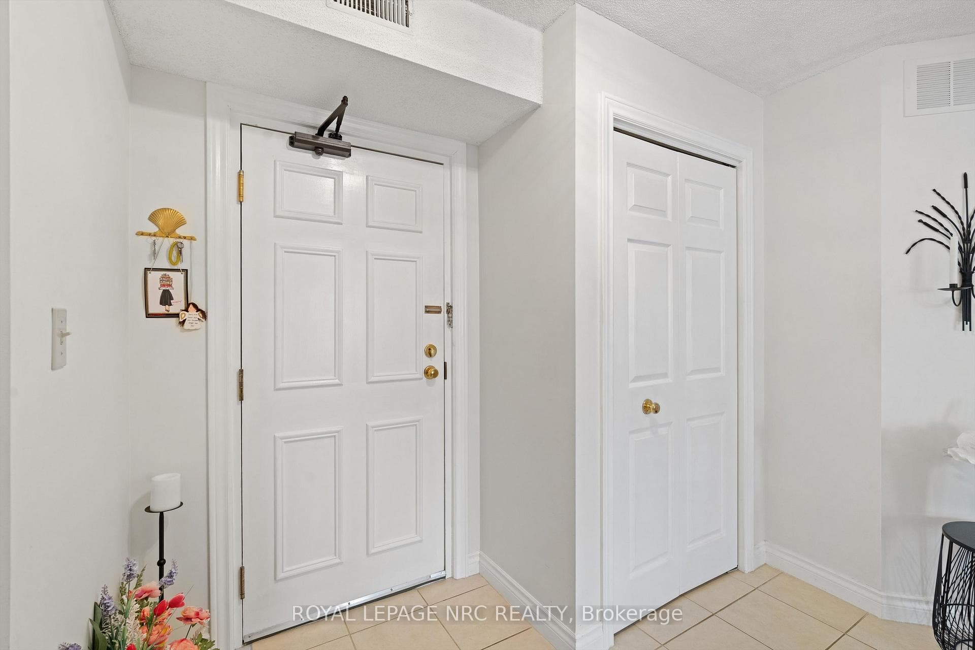 Welcoming Foyer!