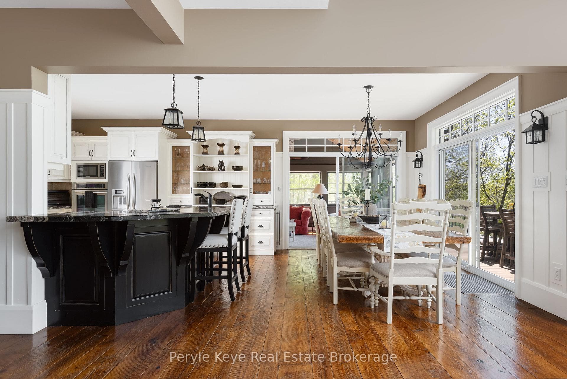 Residence | Kitchen & Dining