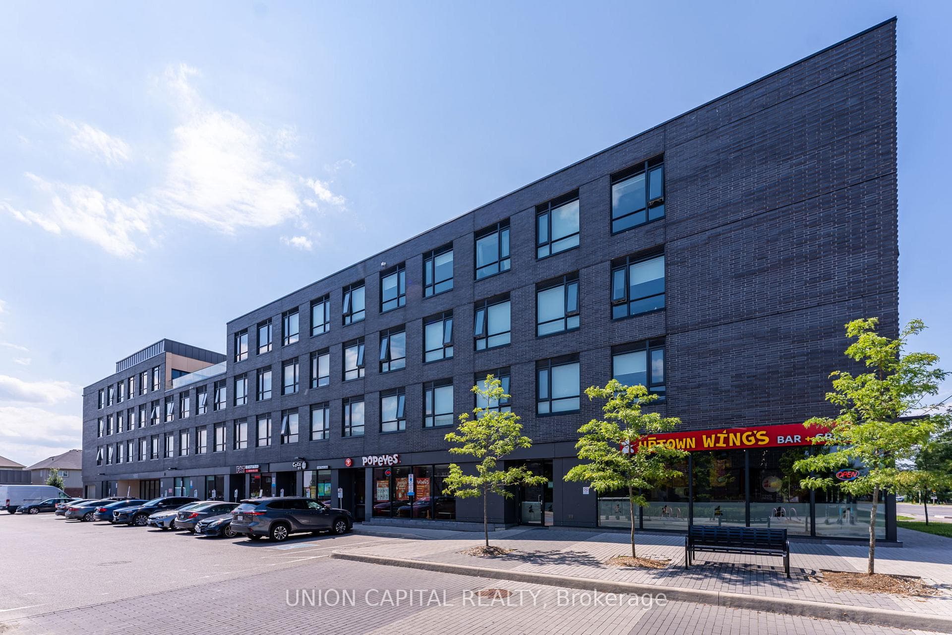 1800 Simcoe Street Unit 301 photo 4