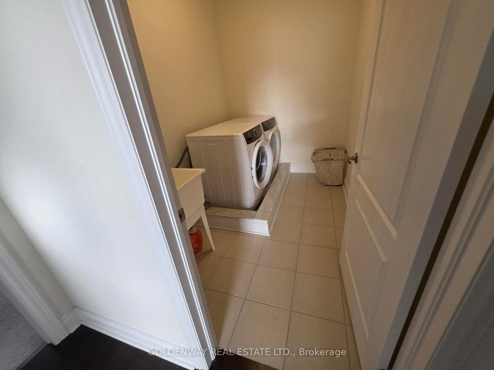 1140 Harden Trail photo 6