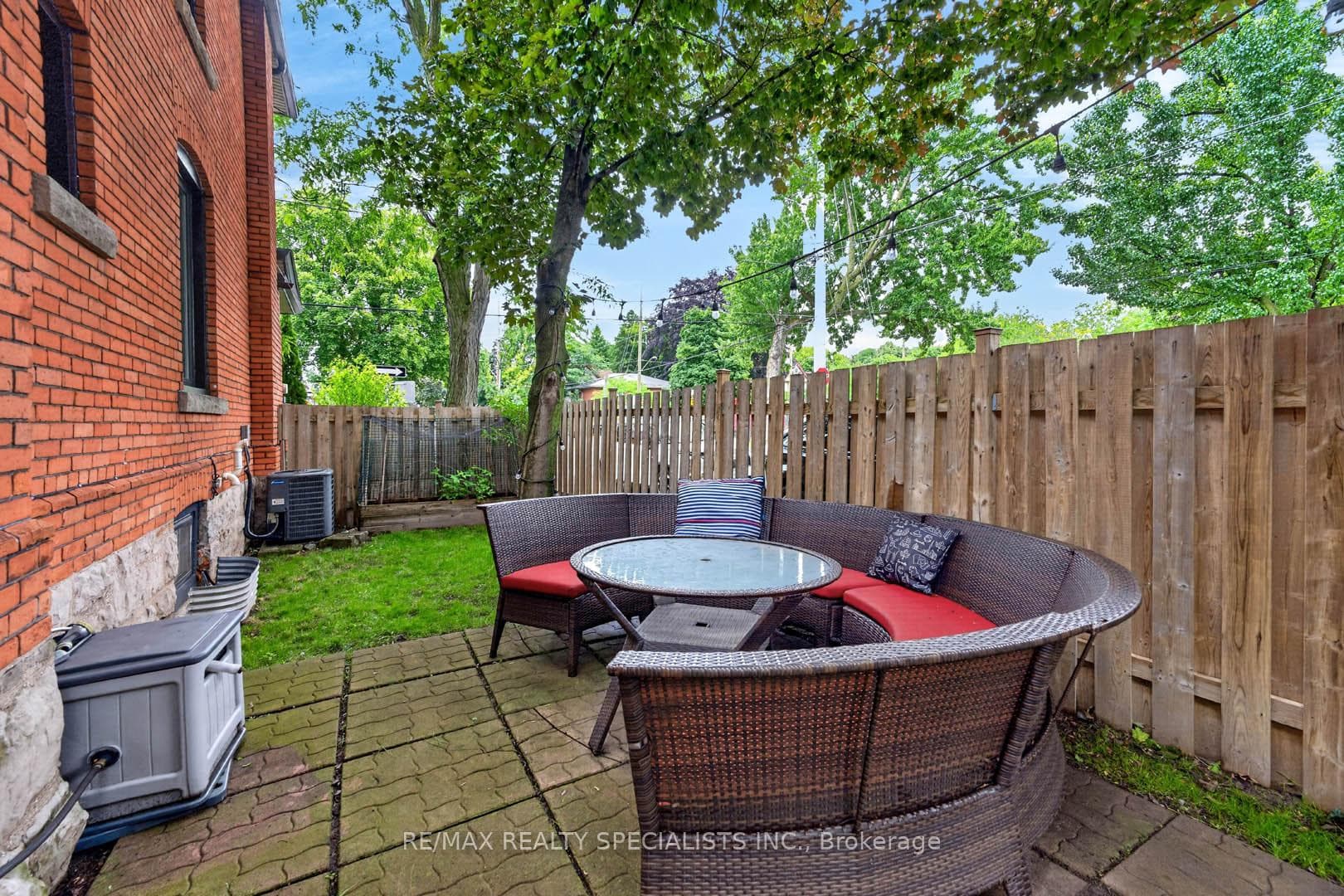 56 Cumberland Avenue photo 43