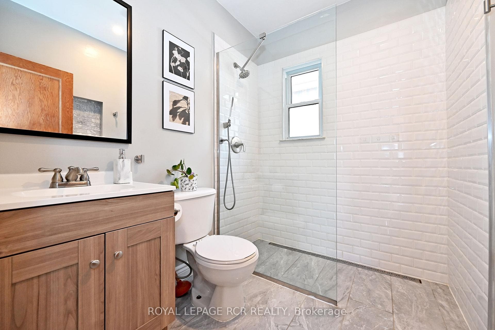 116 Buckingham Avenue photo 20