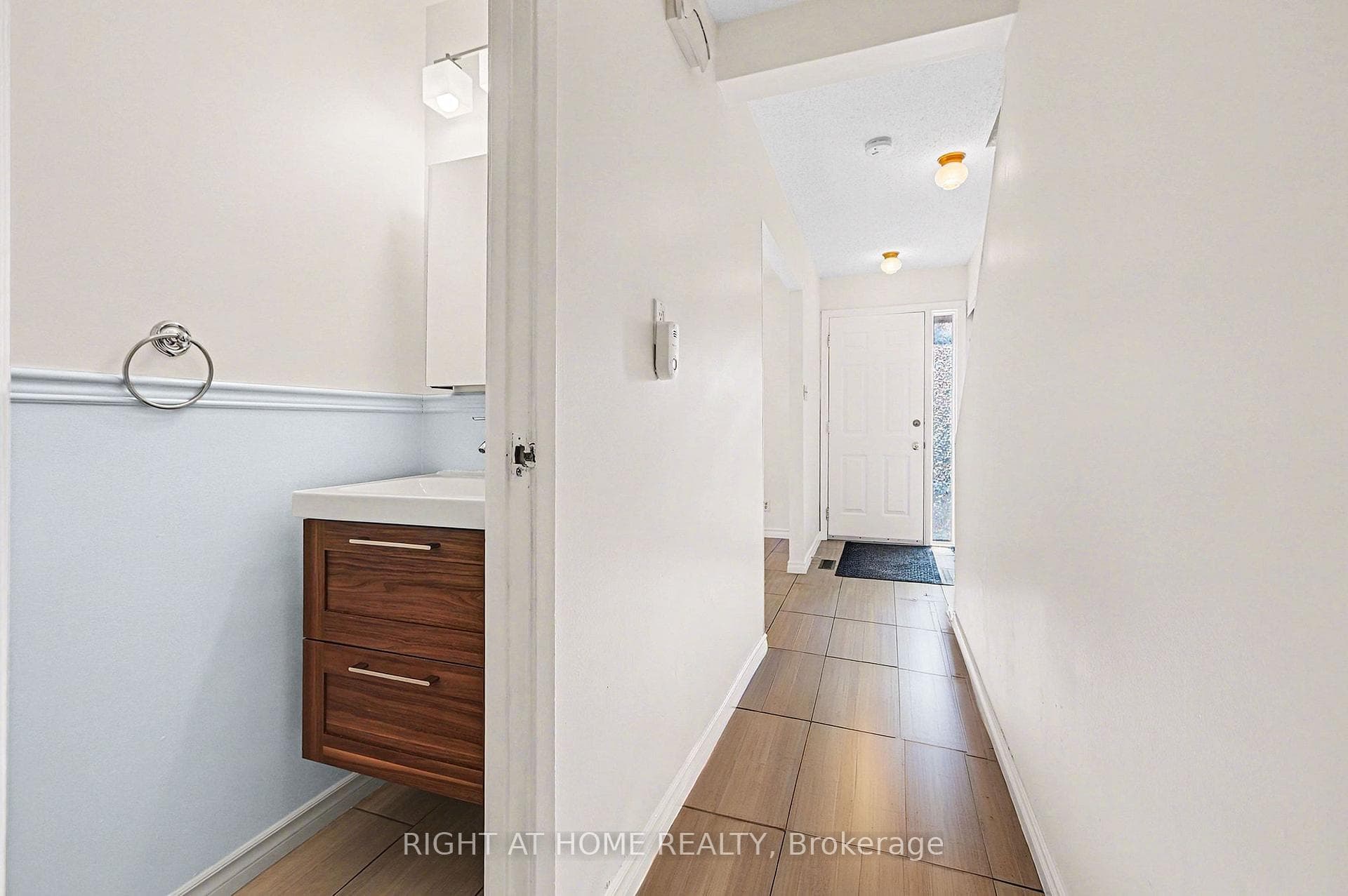 1213 Bowmount Street Unit 51 photo 2