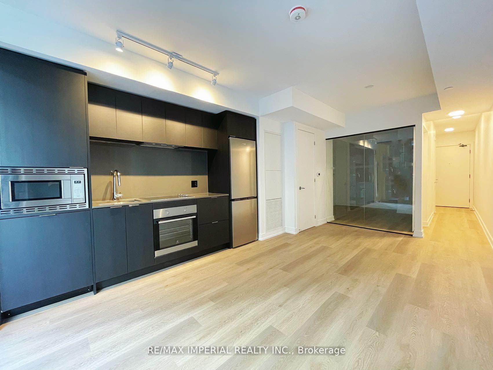 1 Jarvis Street Unit 904 photo 10