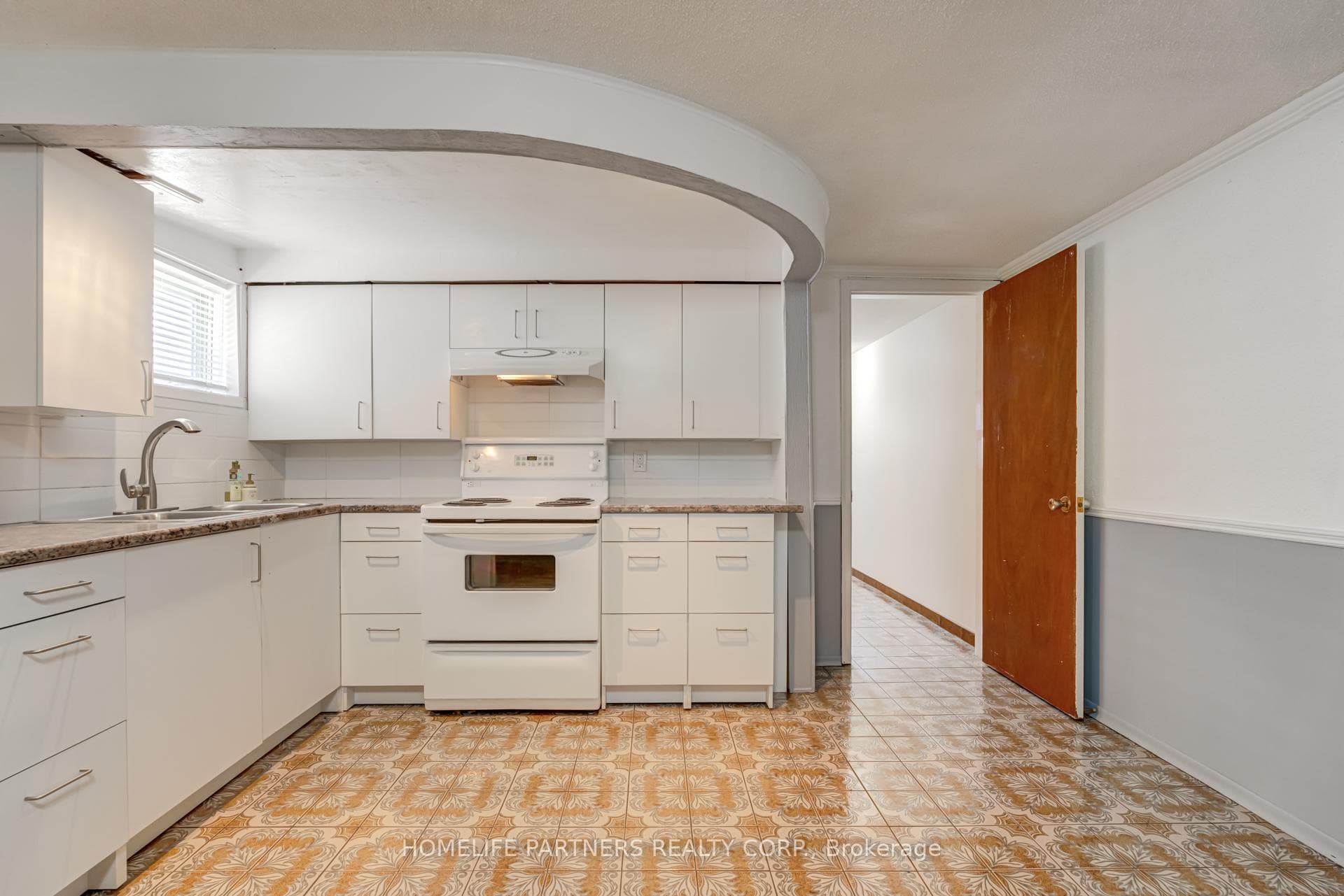 2nd Kitchen in Basement