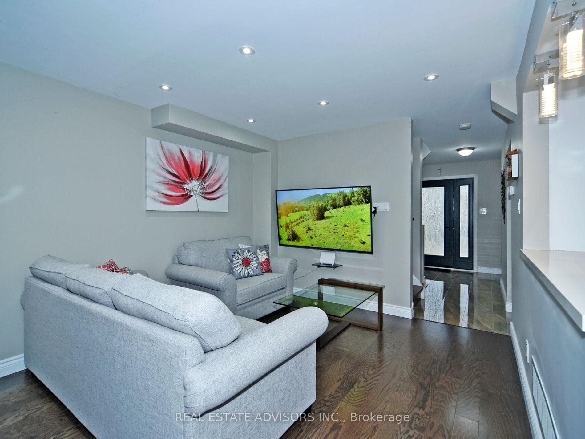 22 Caronia Square photo 9