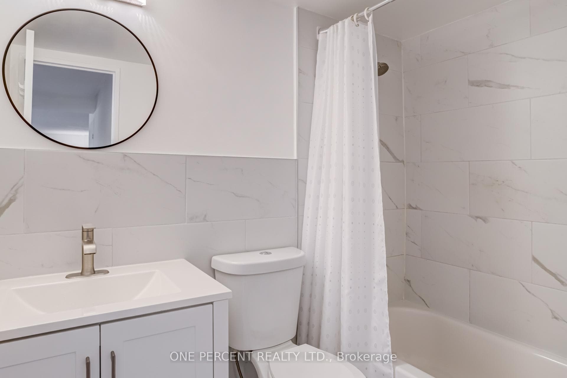 80 Inverlochy Boulevard Unit 409 photo 24