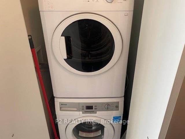 290 Adelaide Street Unit 3703 photo 7