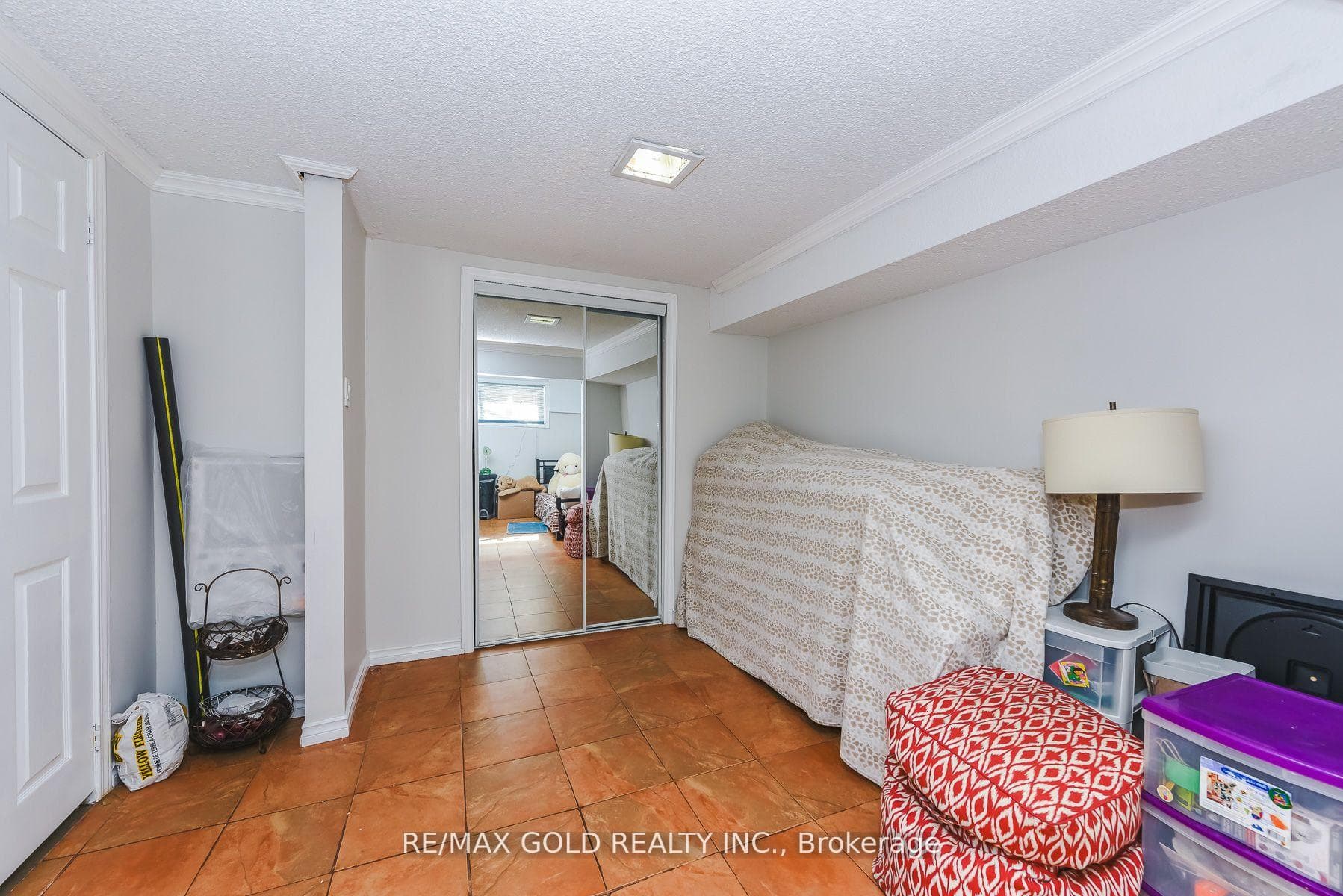 7464 Homeside Gardens photo 33