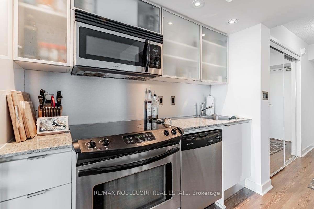 25 Telegram Mews Unit 2801 photo 9