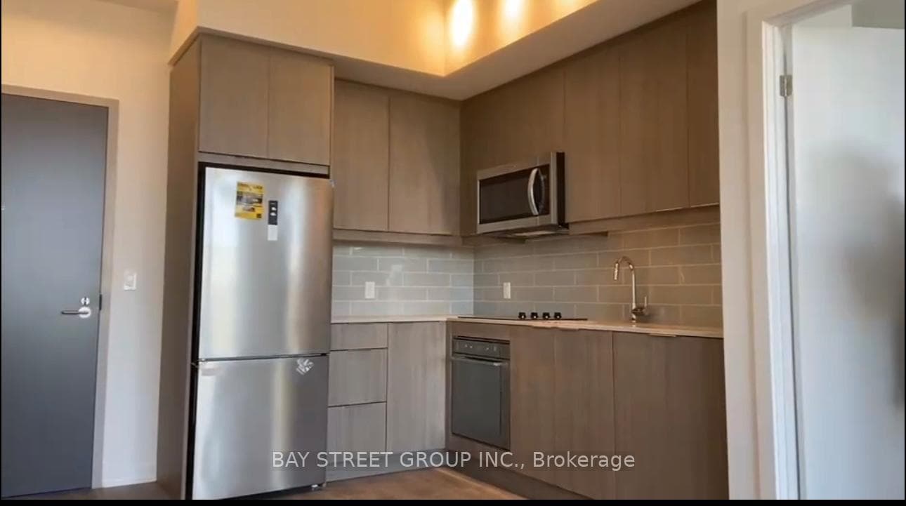 36 Forest Manor Road Unit 209 photo 8