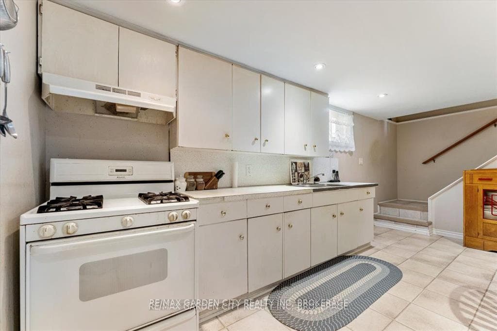 2nd kitchen