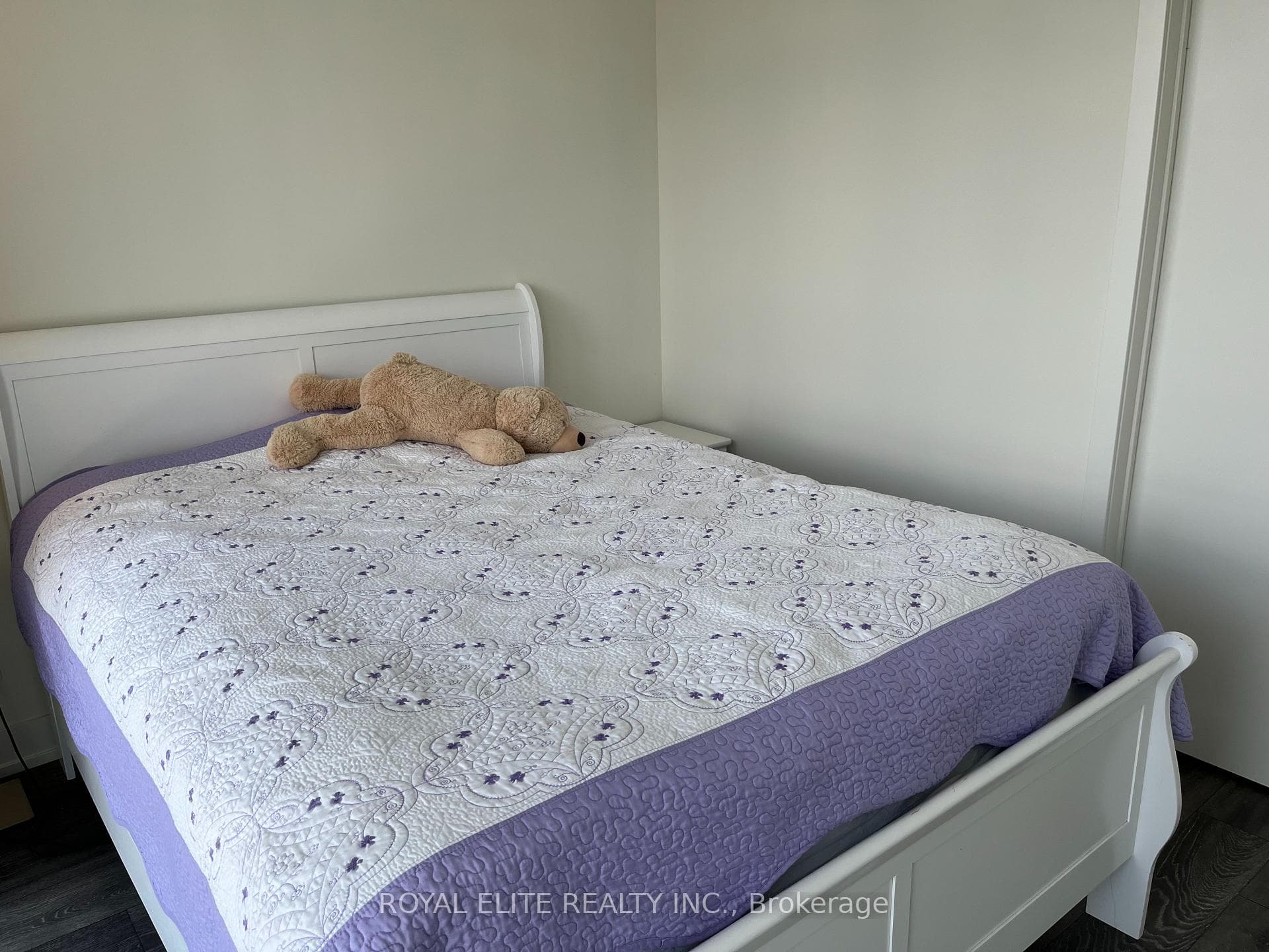 180 Fairview Mall Drive Unit 901 photo 14
