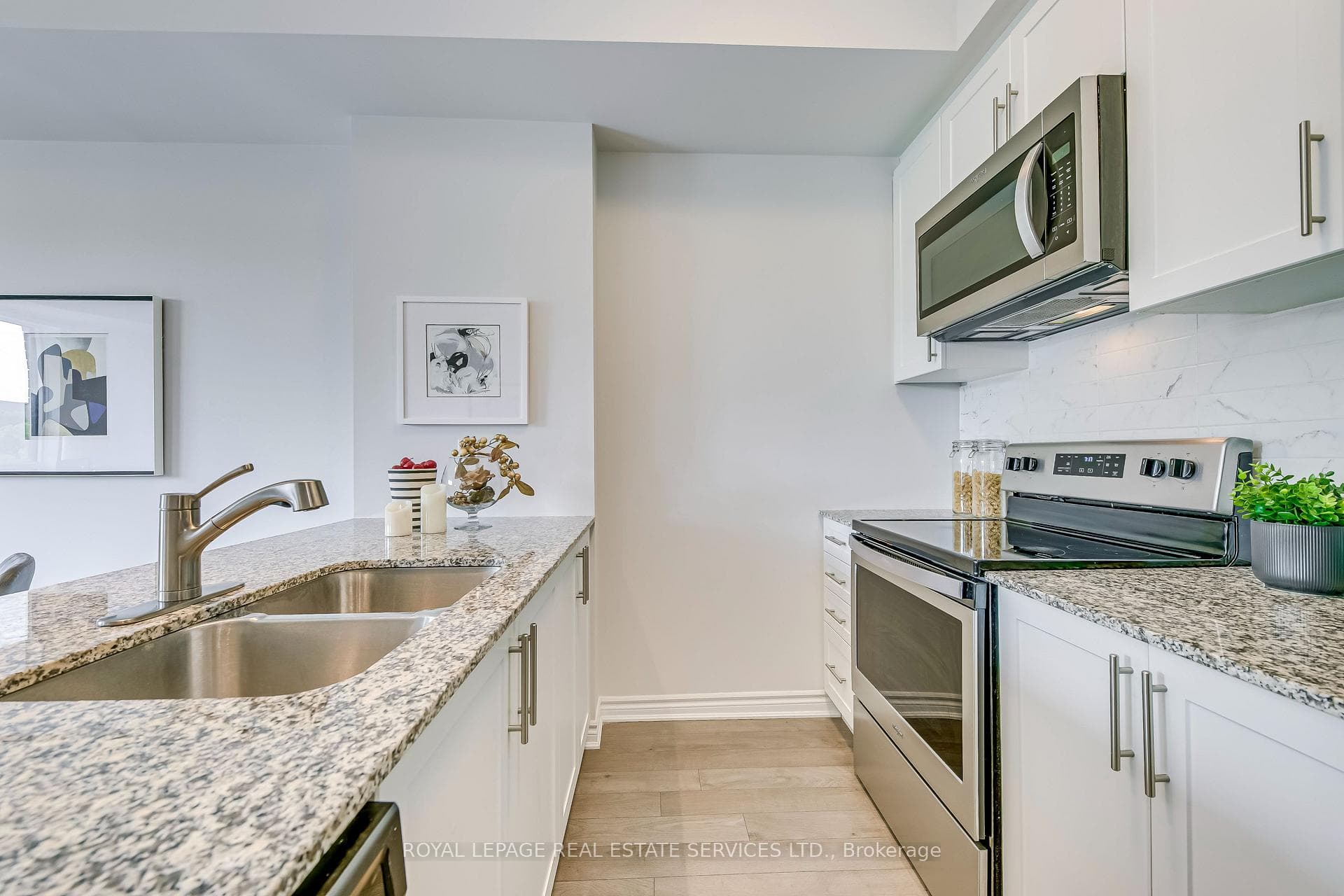 150 Oak Park Boulevard Unit 201 photo 13