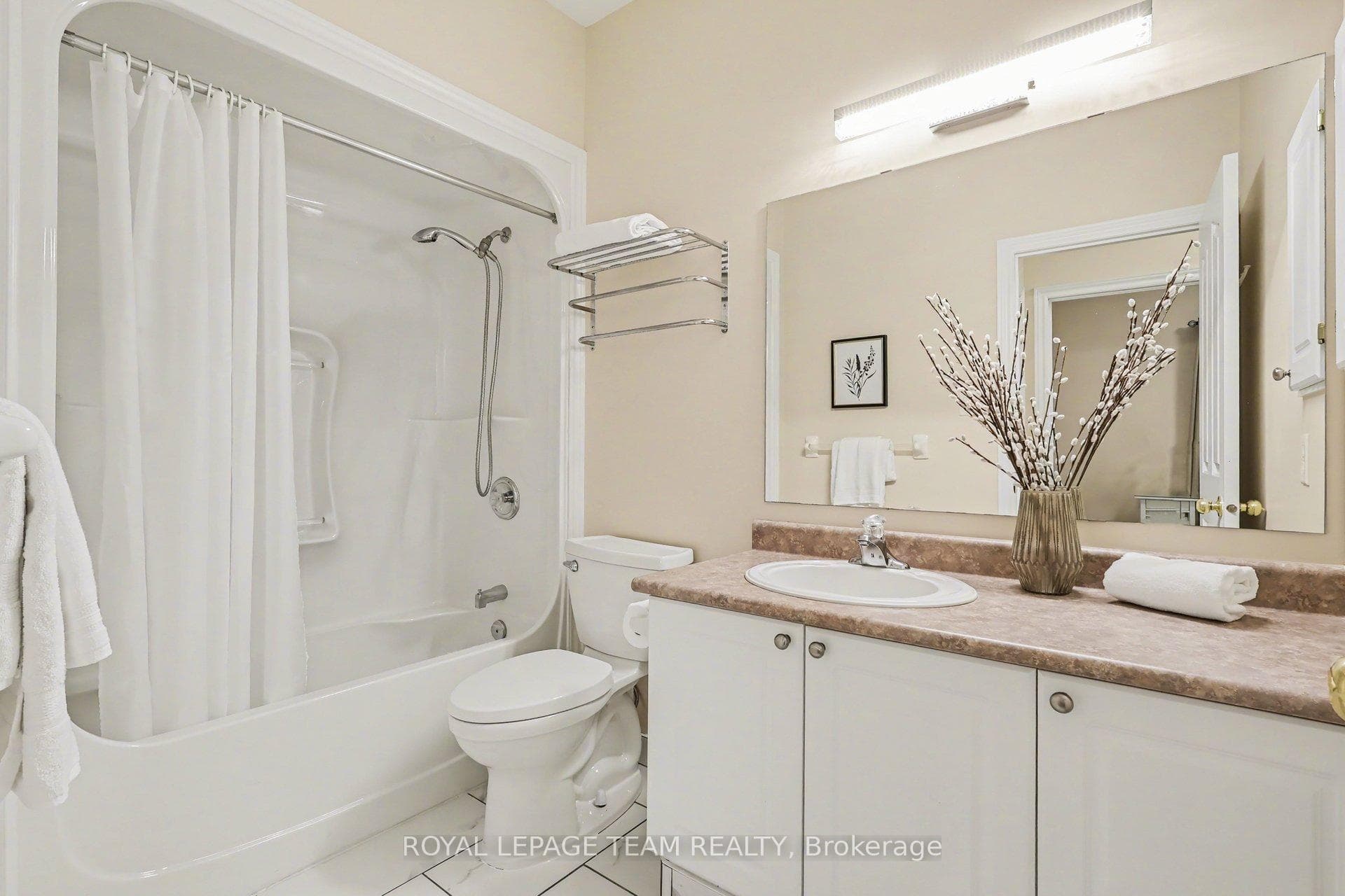 751 Vermillion Drive photo 25