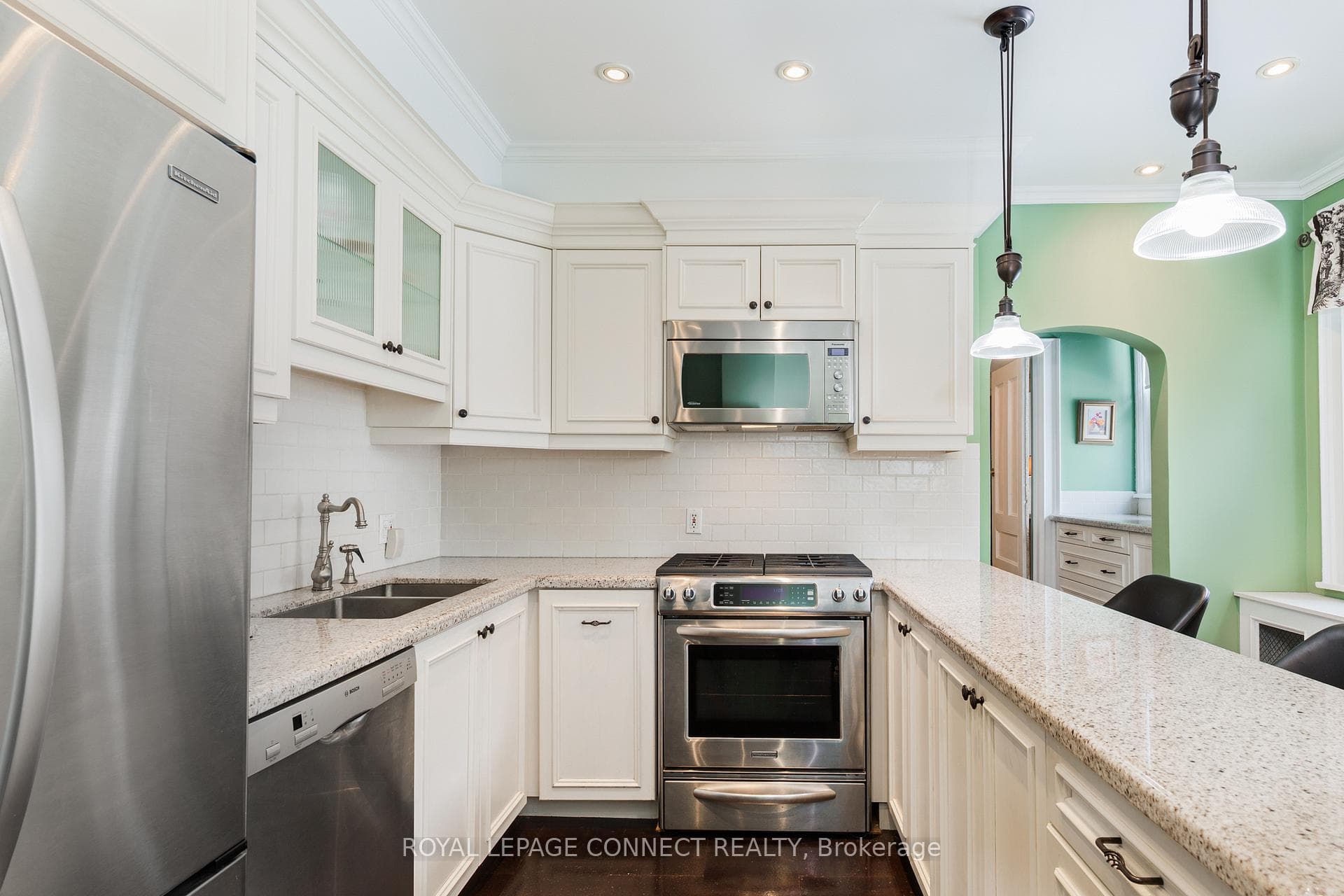149 Springhurst Avenue photo 6
