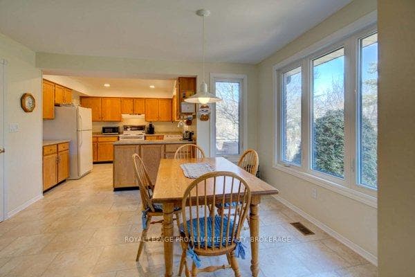 402 Briarwood Drive photo 22