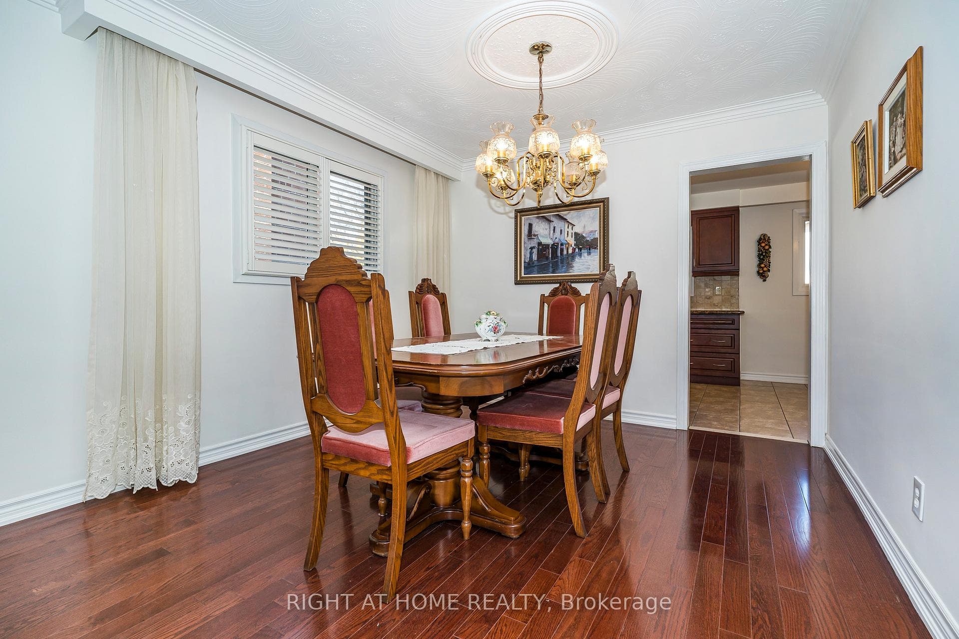 12 Scarden Avenue photo 10
