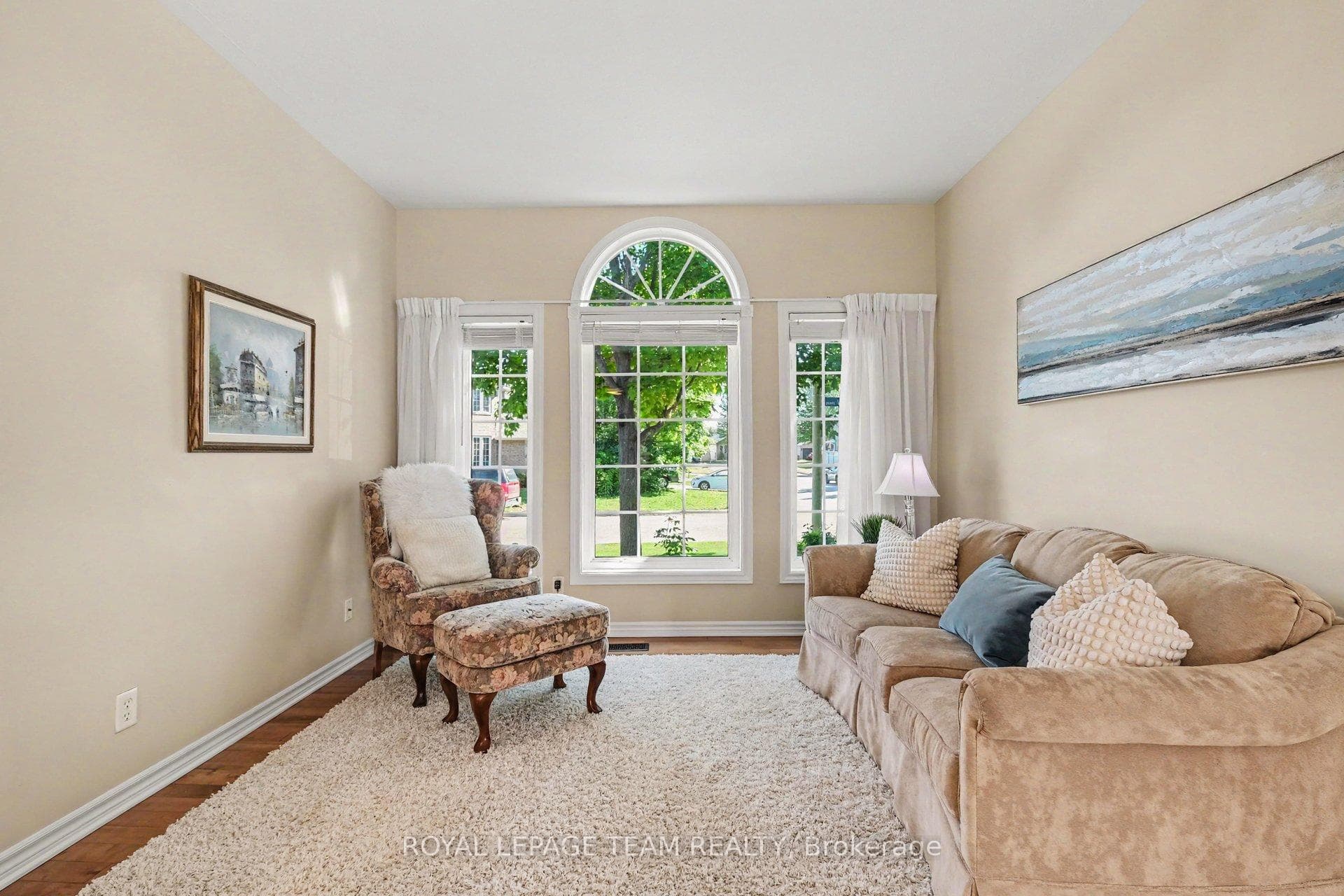 751 Vermillion Drive photo 5