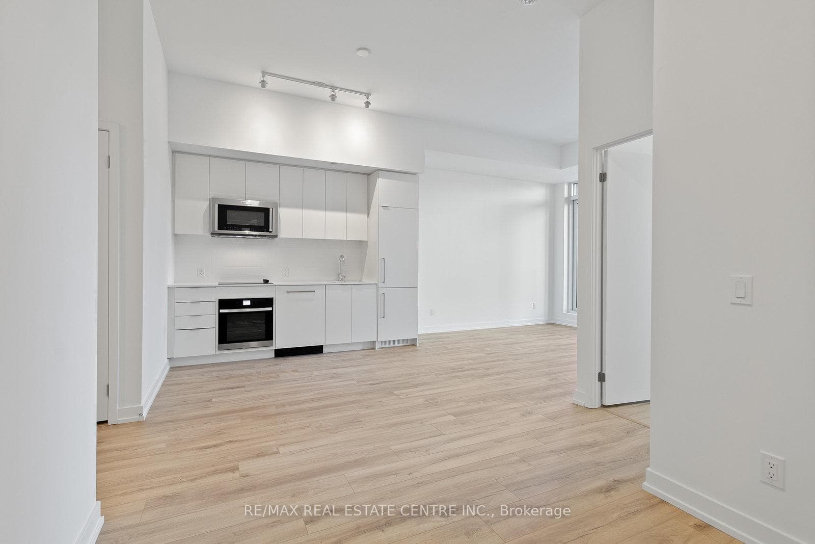 181 Sheppard Ave Avenue Unit 225 photo 7