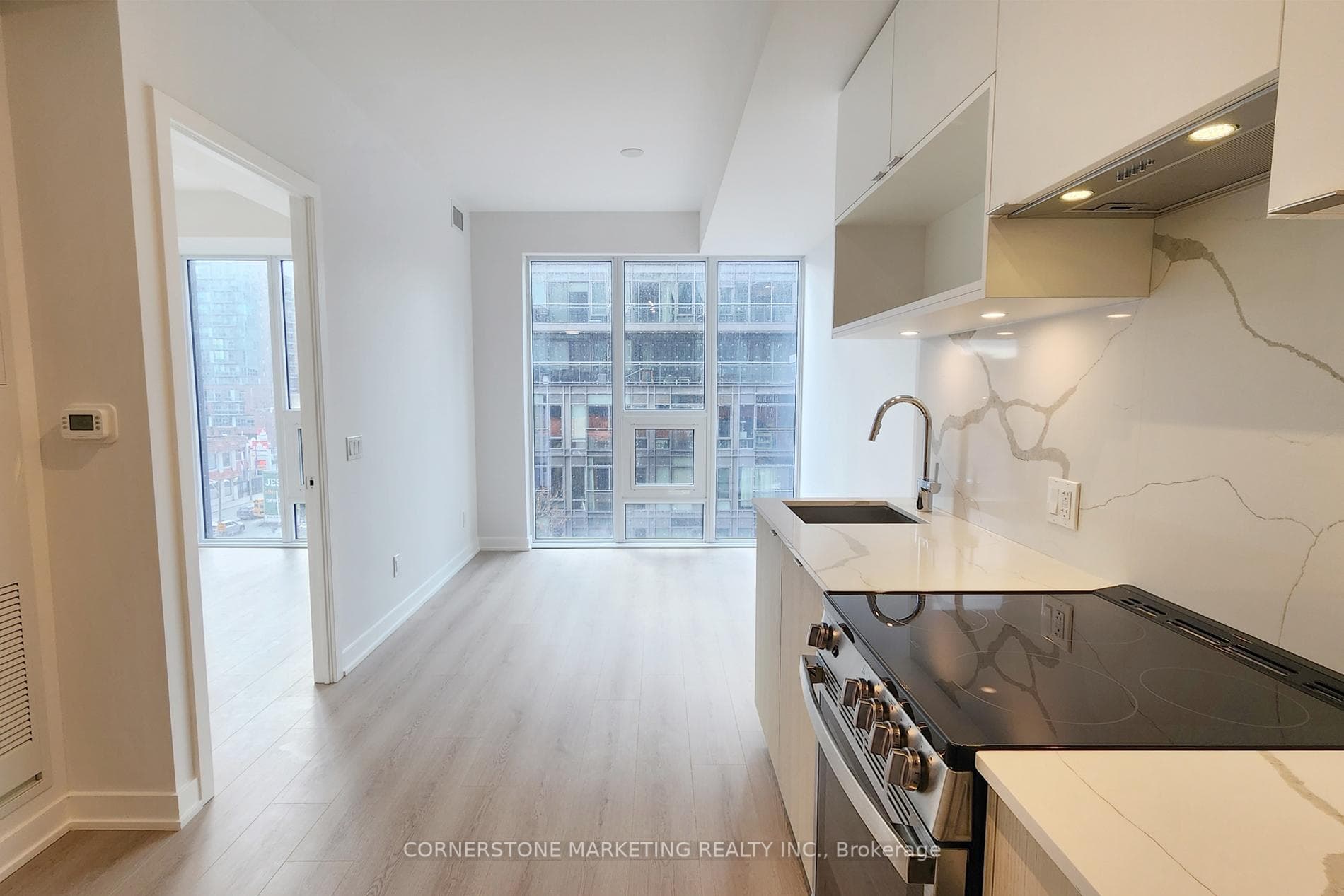 100 Queen Street Unit 606 photo 3