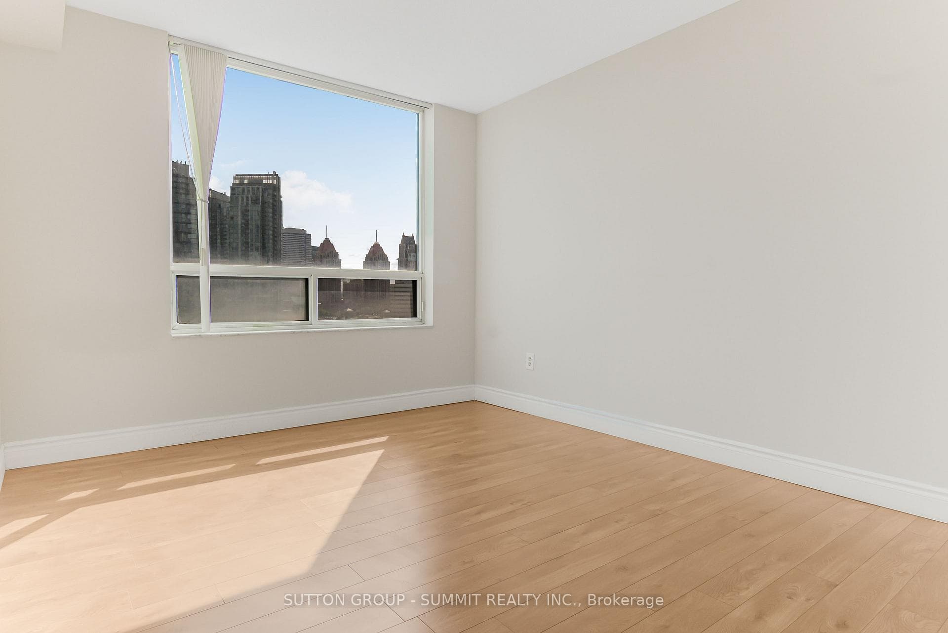 285 Enfield Place Unit 1606 photo 17