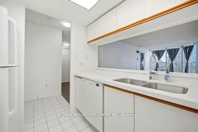 250 Webb Drive Unit 816 photo 15