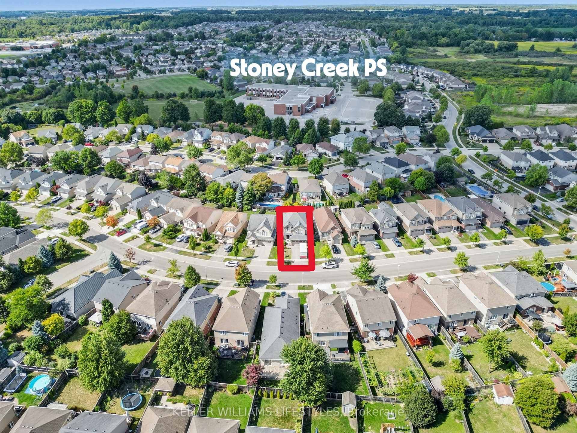 940 GRENFELL Drive photo 44