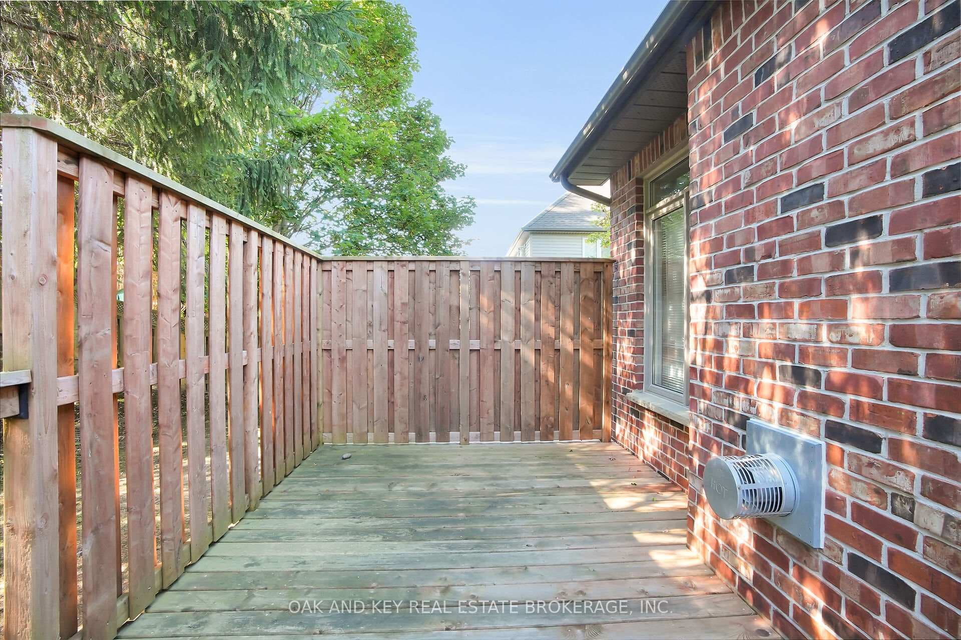 38 Quinella Place photo 43