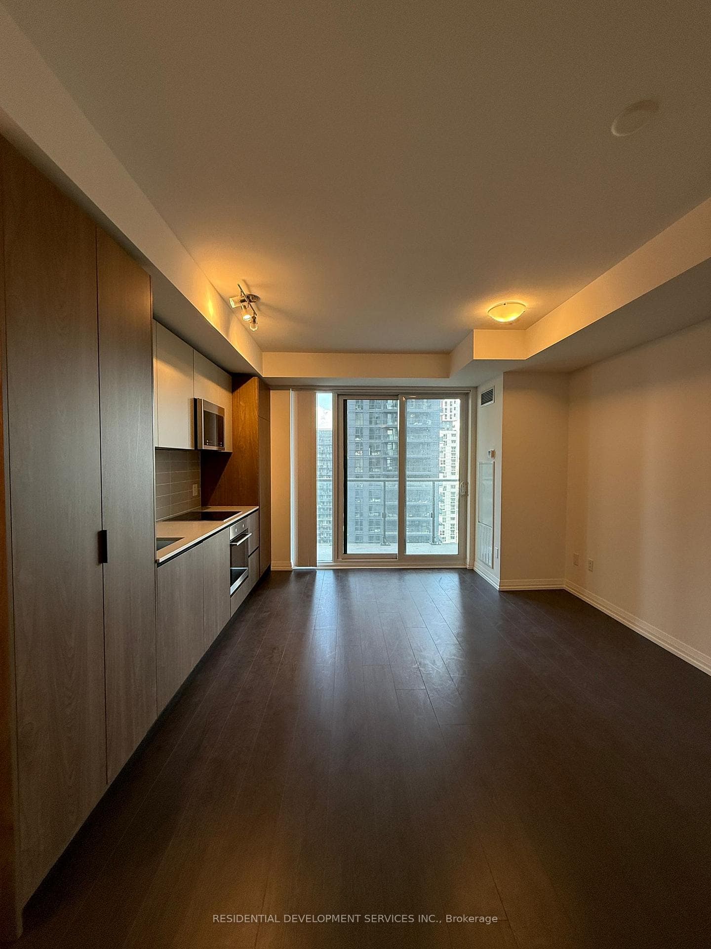 28 Widmer Street Unit 2827 photo 2