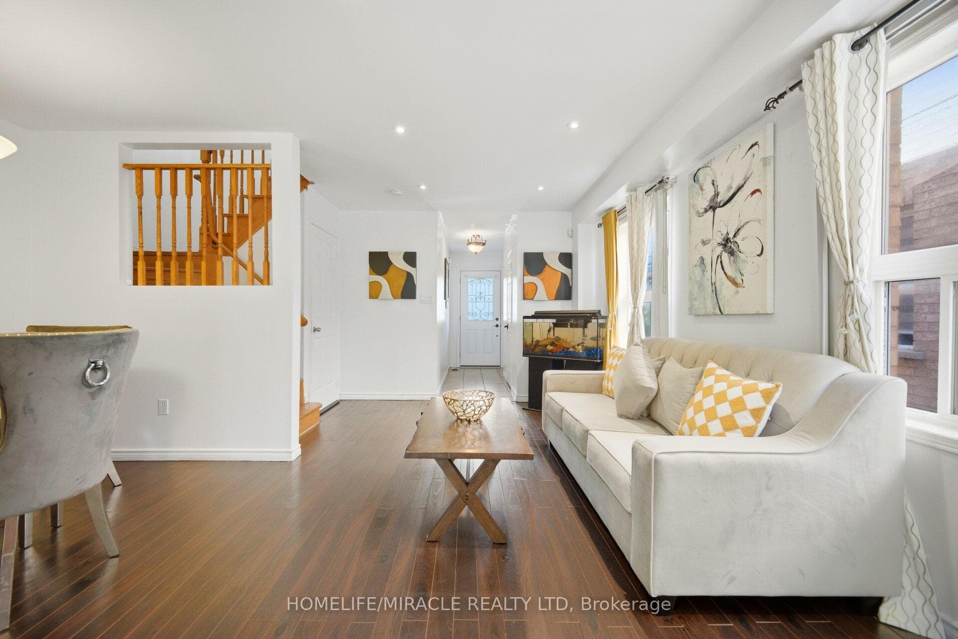 45 Ridgefield Court photo 7