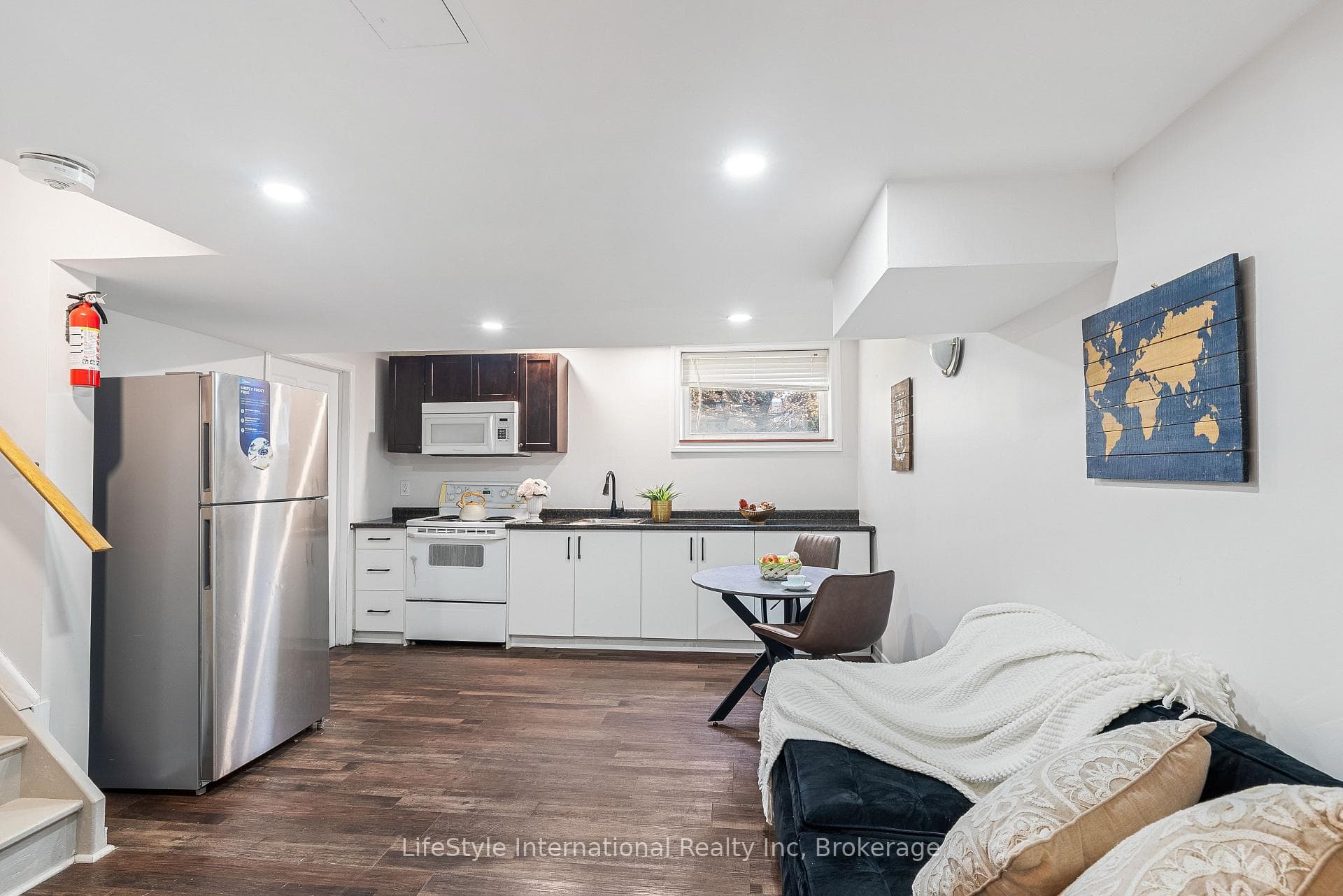 63 Hagan Avenue photo 34