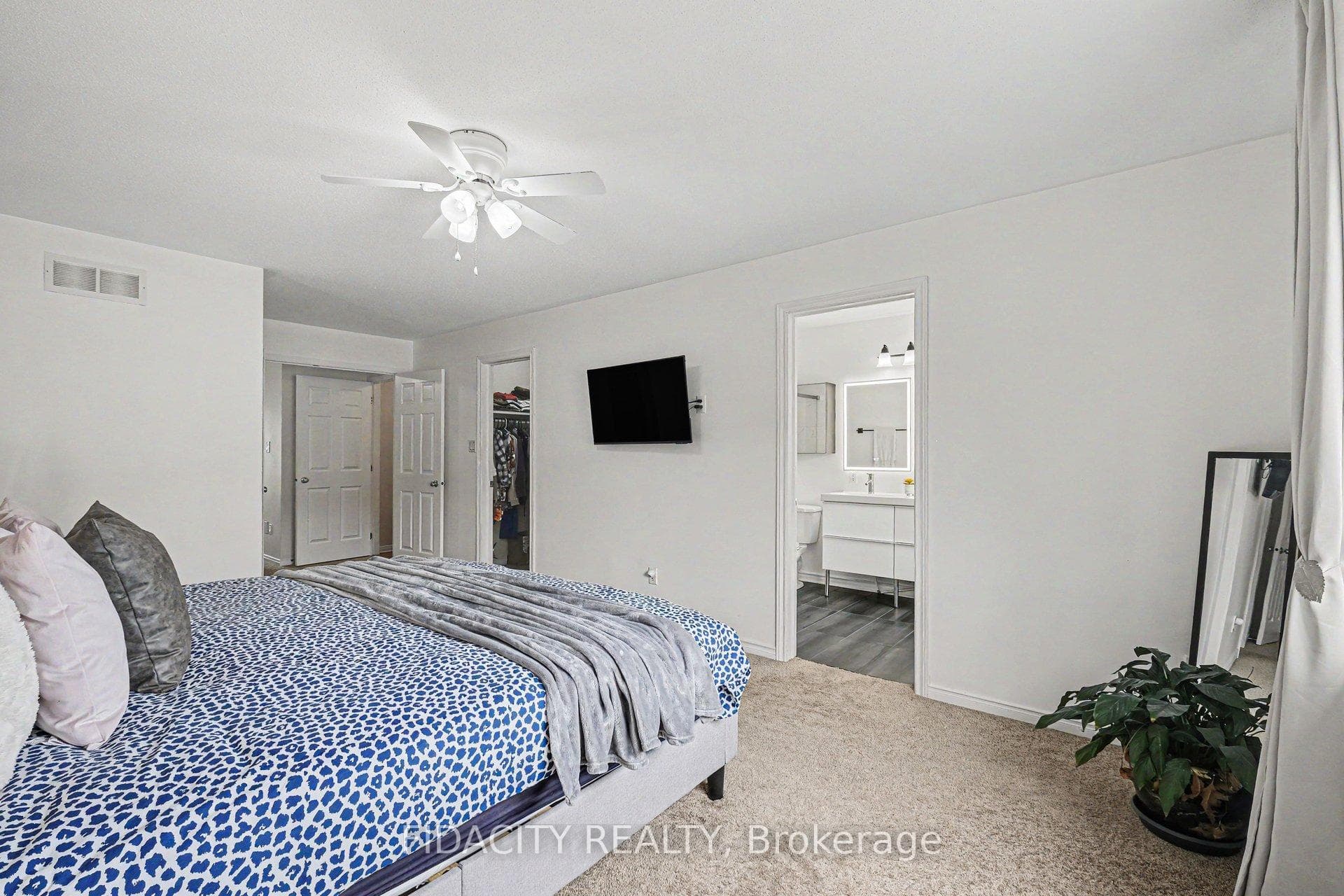 464 Templeford Avenue photo 15