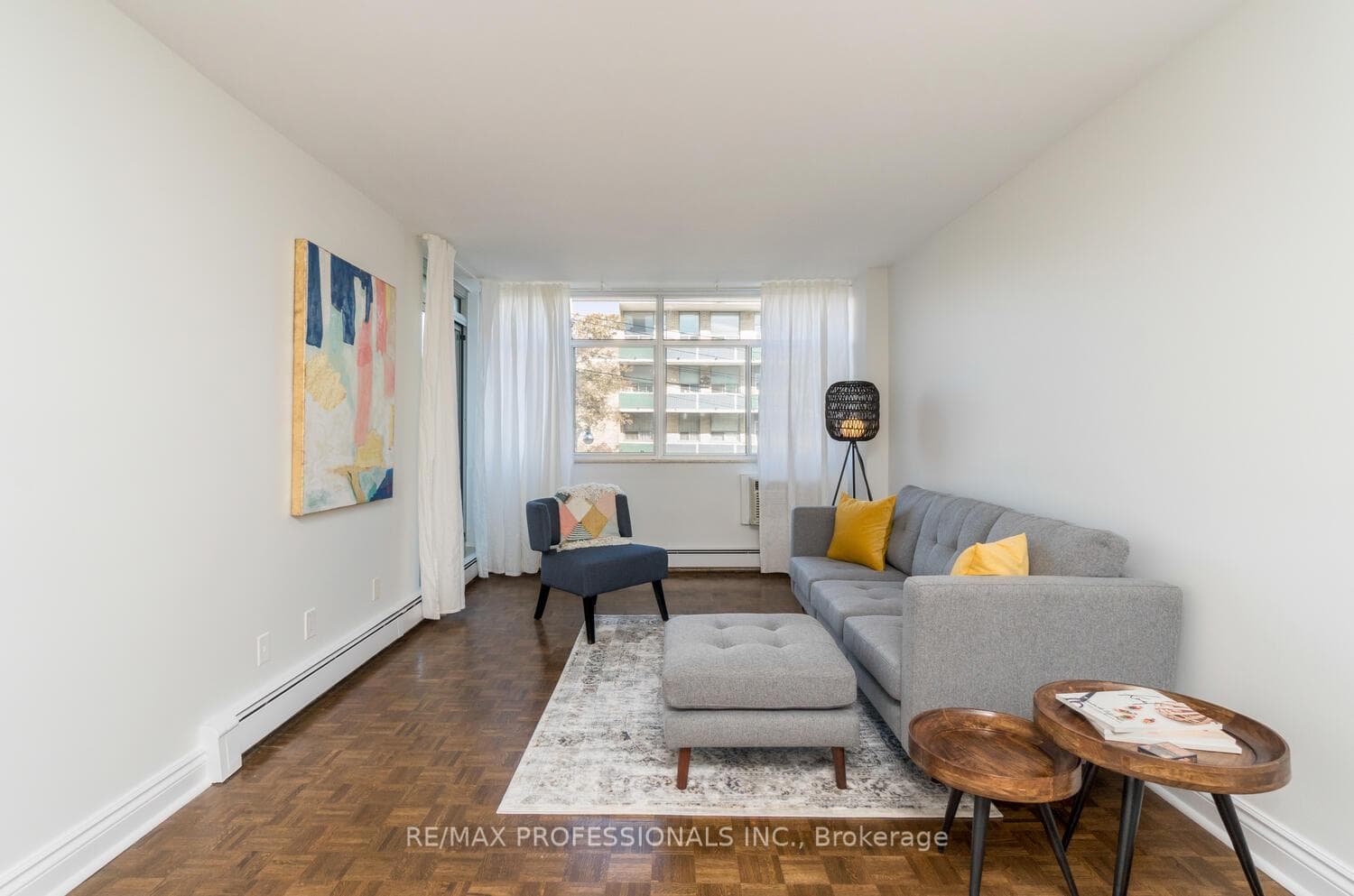 335 Lonsdale Road Unit 306 photo 10