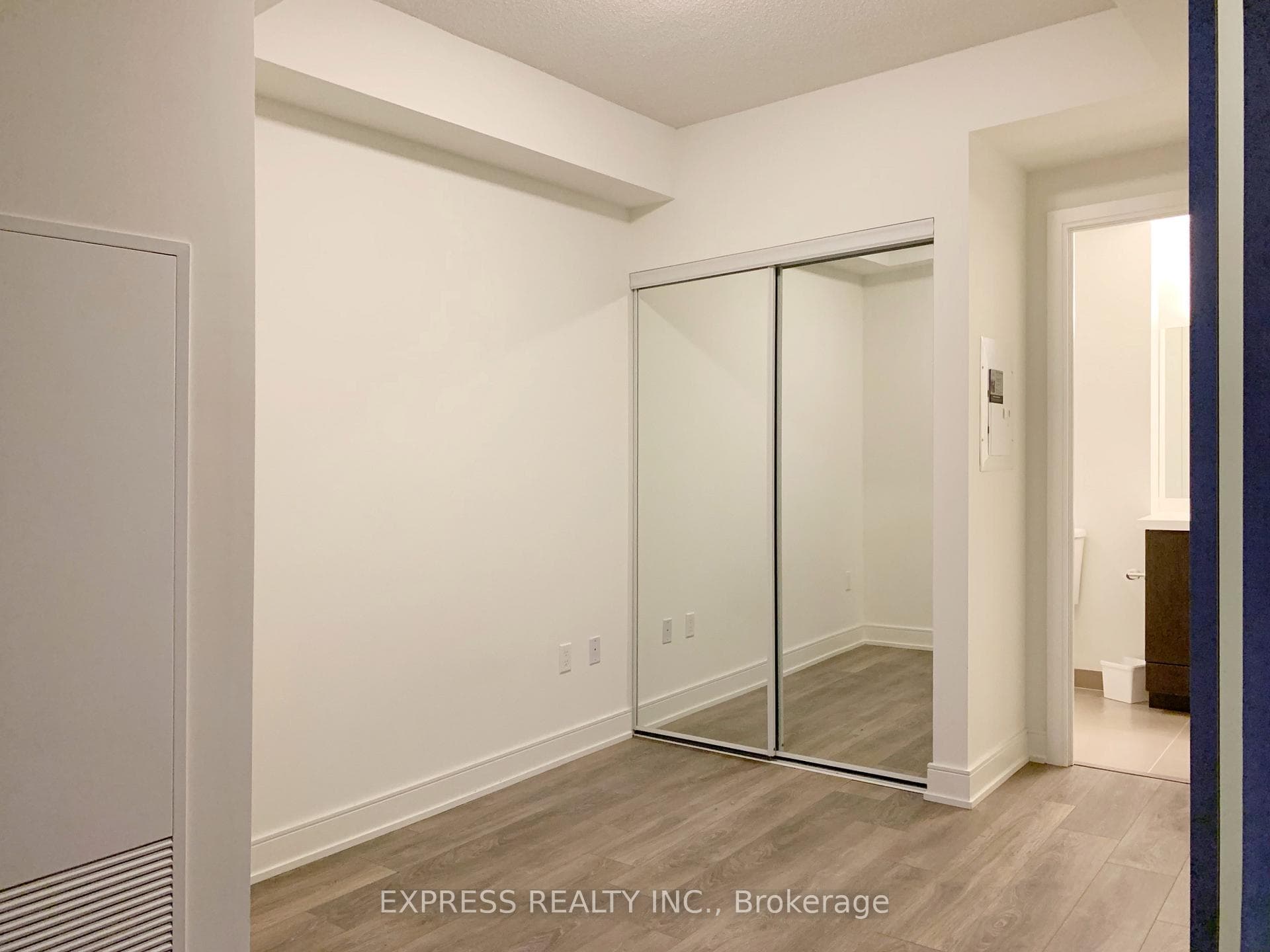 89 Mcgill Street Unit 2609 photo 8